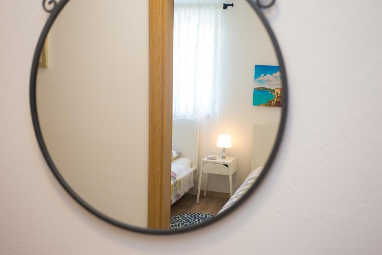 Apartman Girasol Pula Apartment Exterior photo