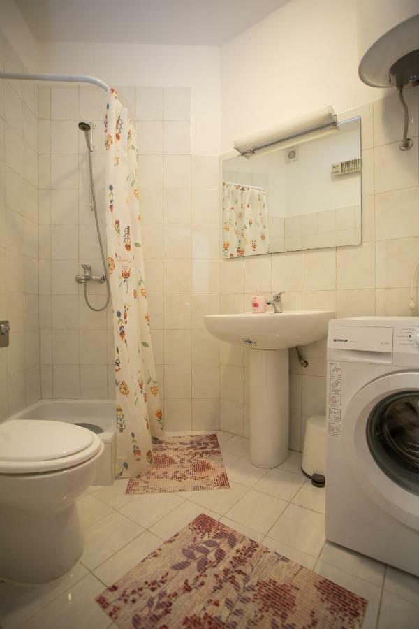 Apartman Girasol Pula Apartment Exterior photo